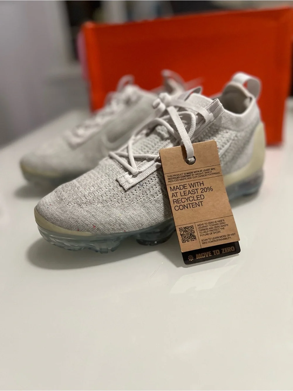 W Nike Air Vapor Max 2021 White Flyknit Sneakers with Translucent Air Sole